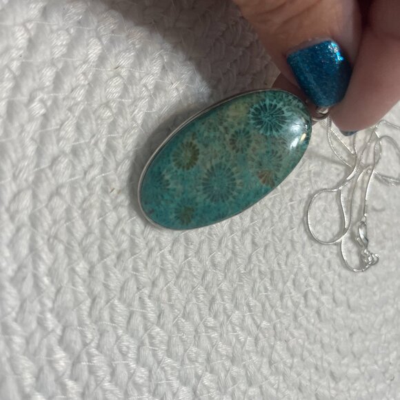 Gorgeous TEAL FOSSIL CORAL Handmade Sterling 925 Pendant/Chain #331D - Picture 2 of 3